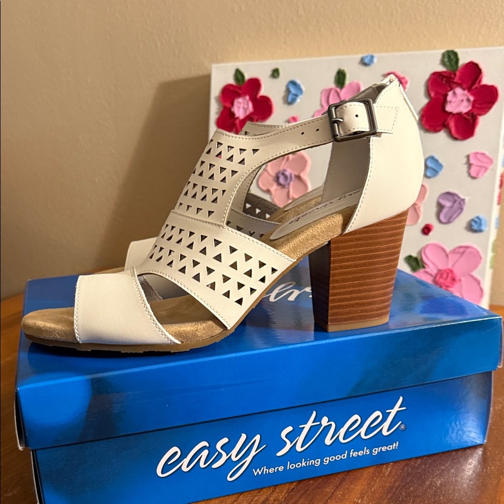 Easy Street Women's White Cutout Sandals